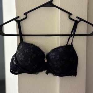 Victoria’s Secret Dream Angels lightly lined lace demi bra - 32D
